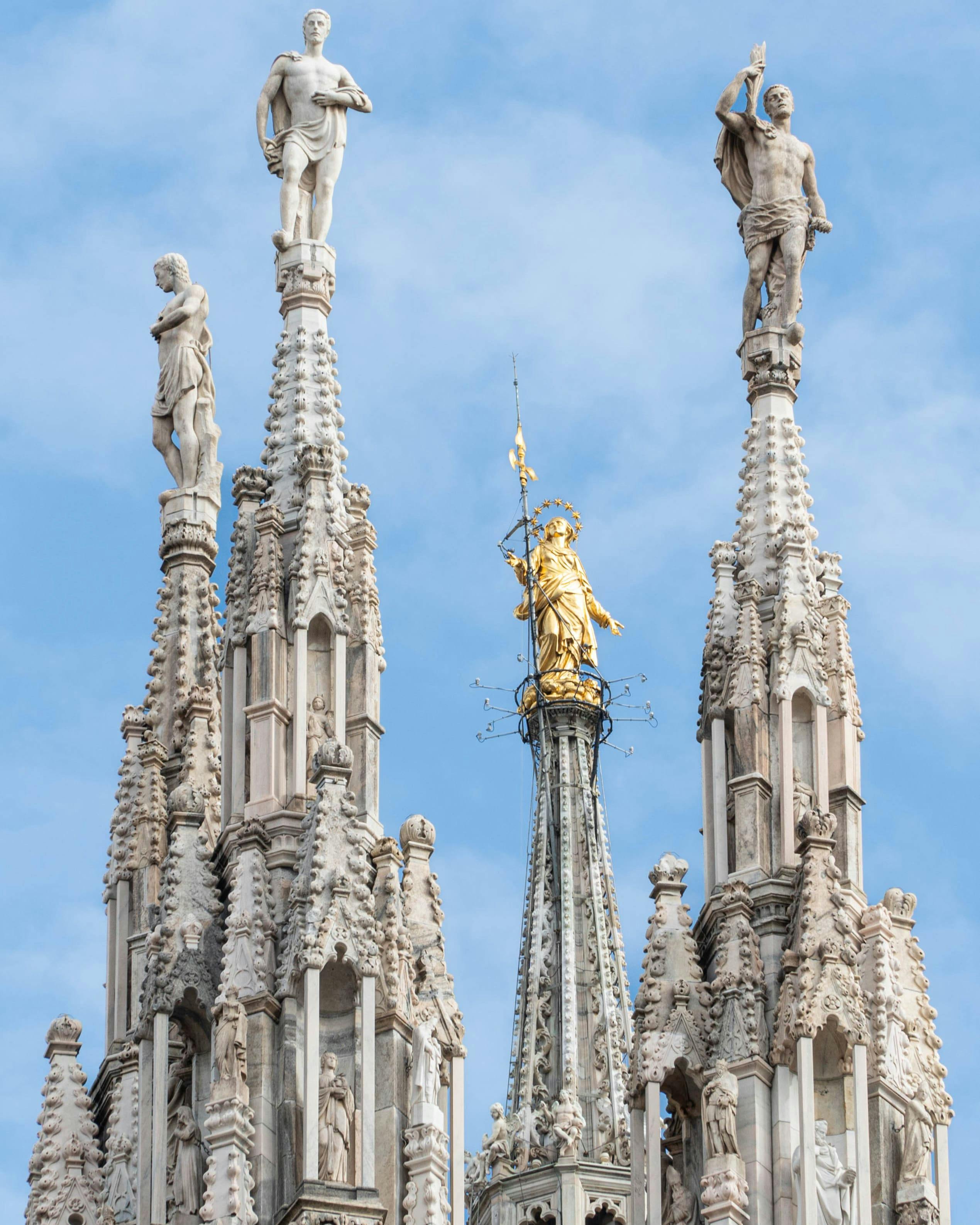 Duomo di Milano architectural detail