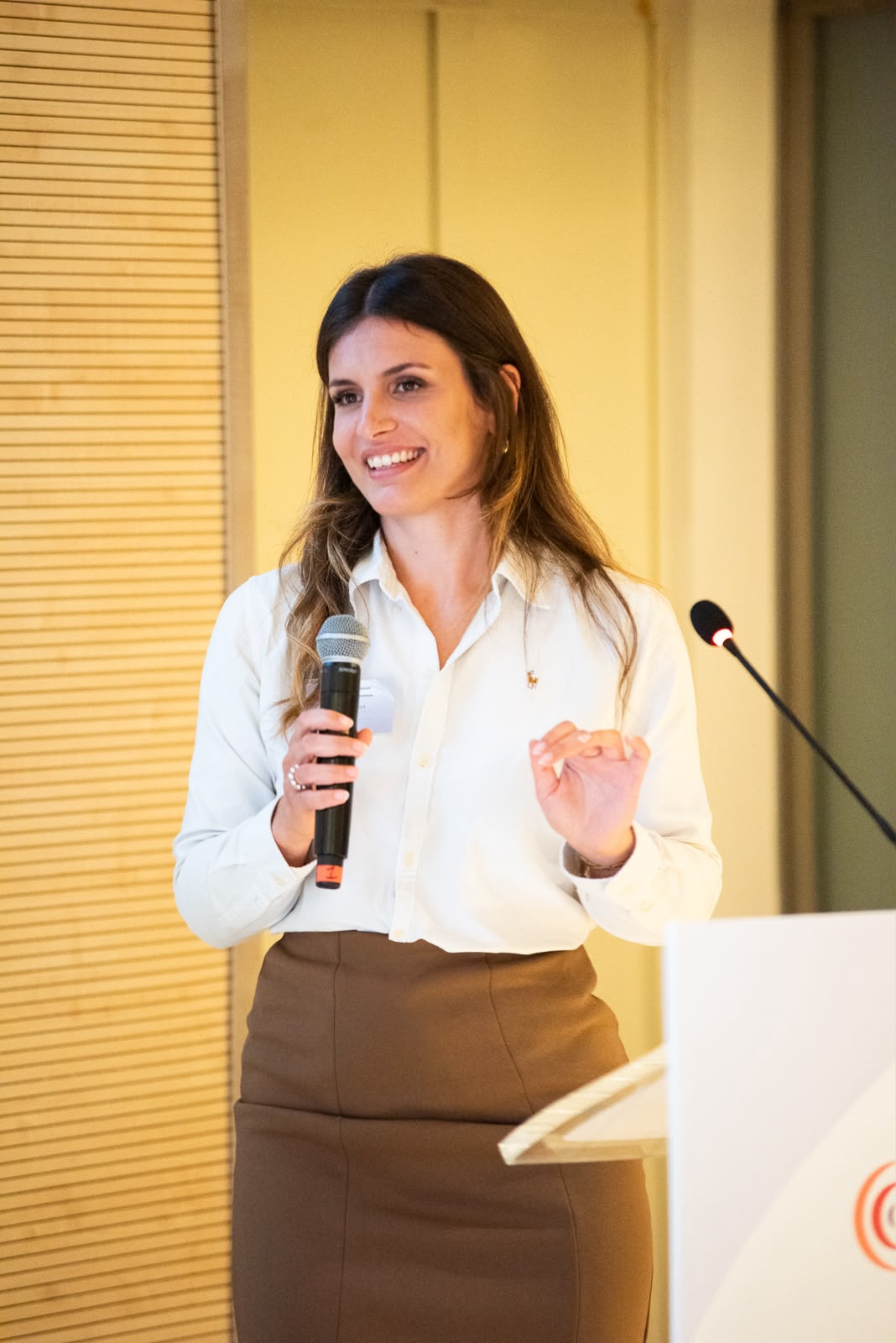 Victoria Clara Swart hosting an international business event in Rome